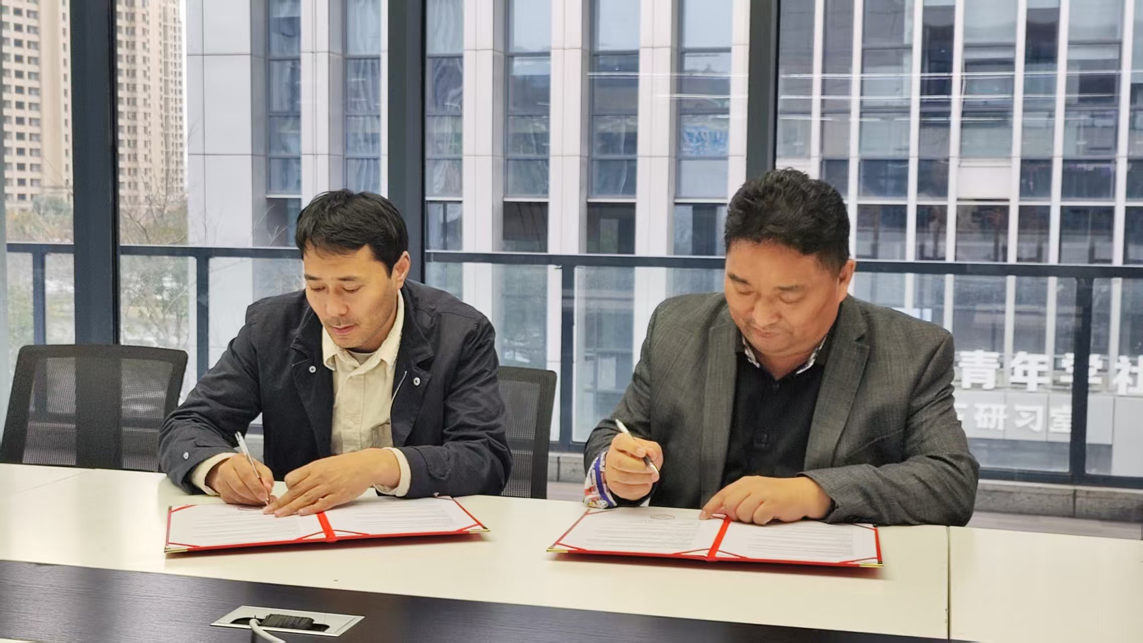 Hydrogen Aviation Technology & Think Green LLC Mongolia